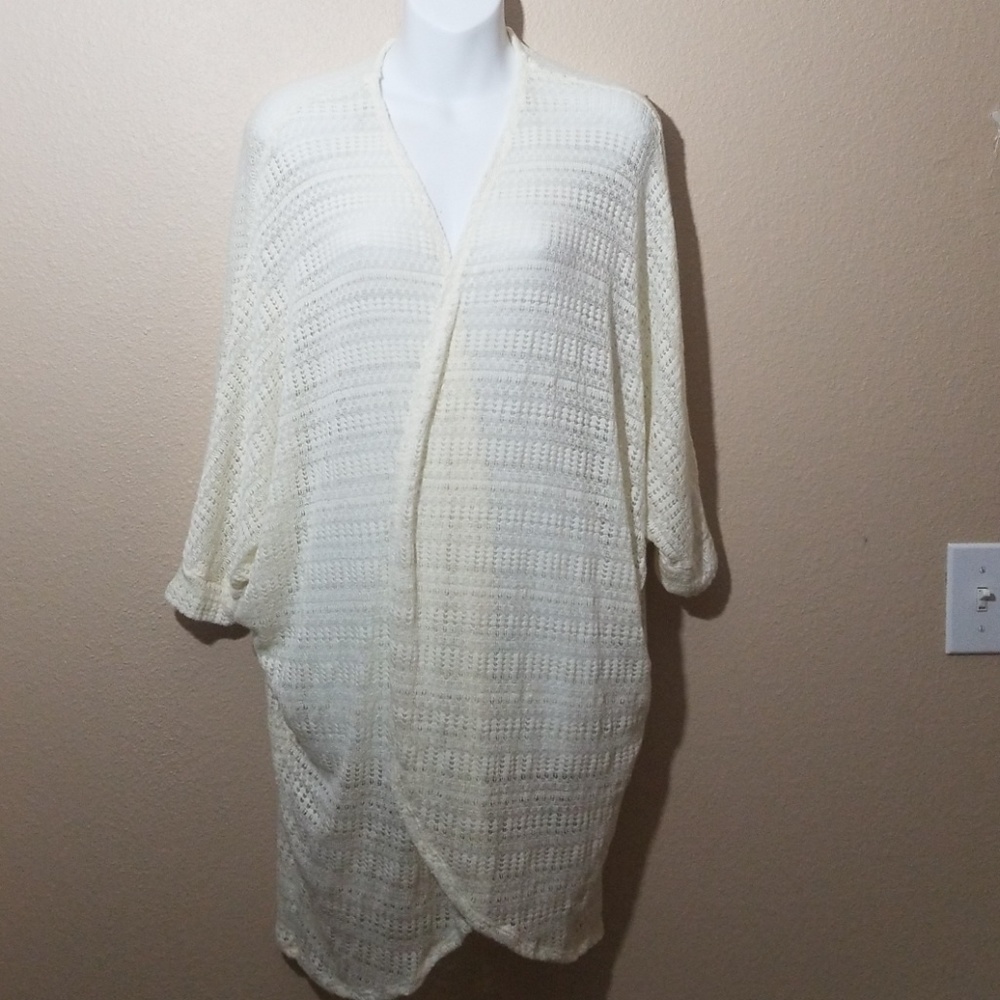 Short sleeve sweater cardigan
